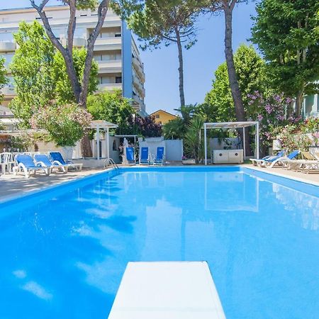 Hotel Carillon Bellaria-Igea Marina Exterior foto