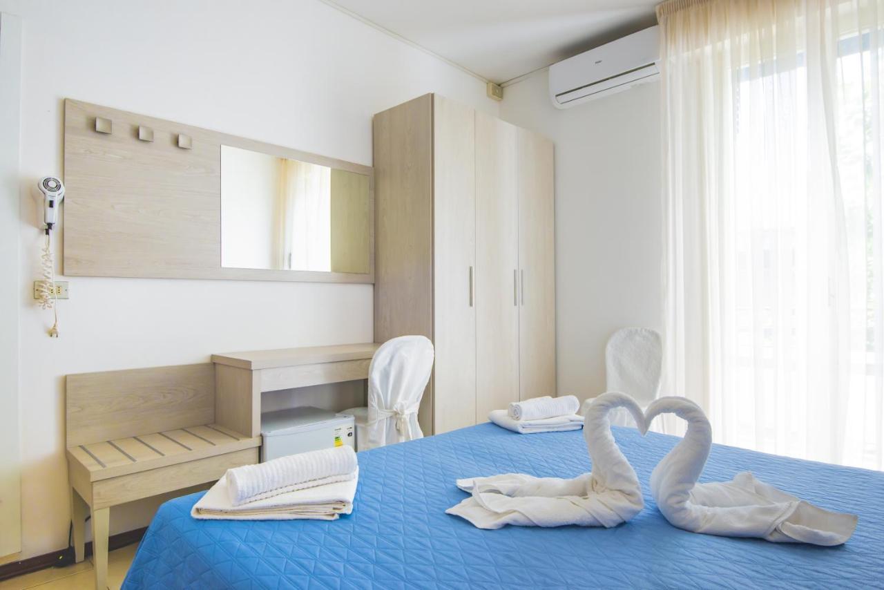 Hotel Carillon Bellaria-Igea Marina Exterior foto